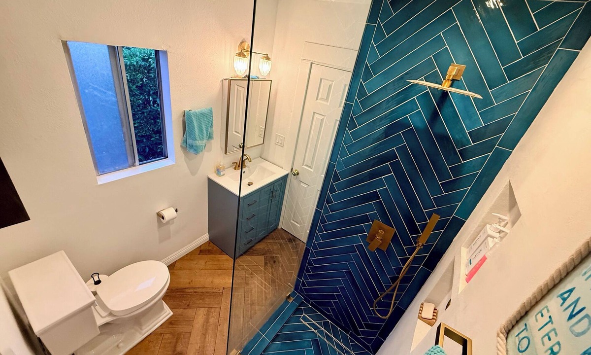 Inglewood House | 0.5 Mile Walk To Sofi - Art Deco Beach Cottage - Entire Home