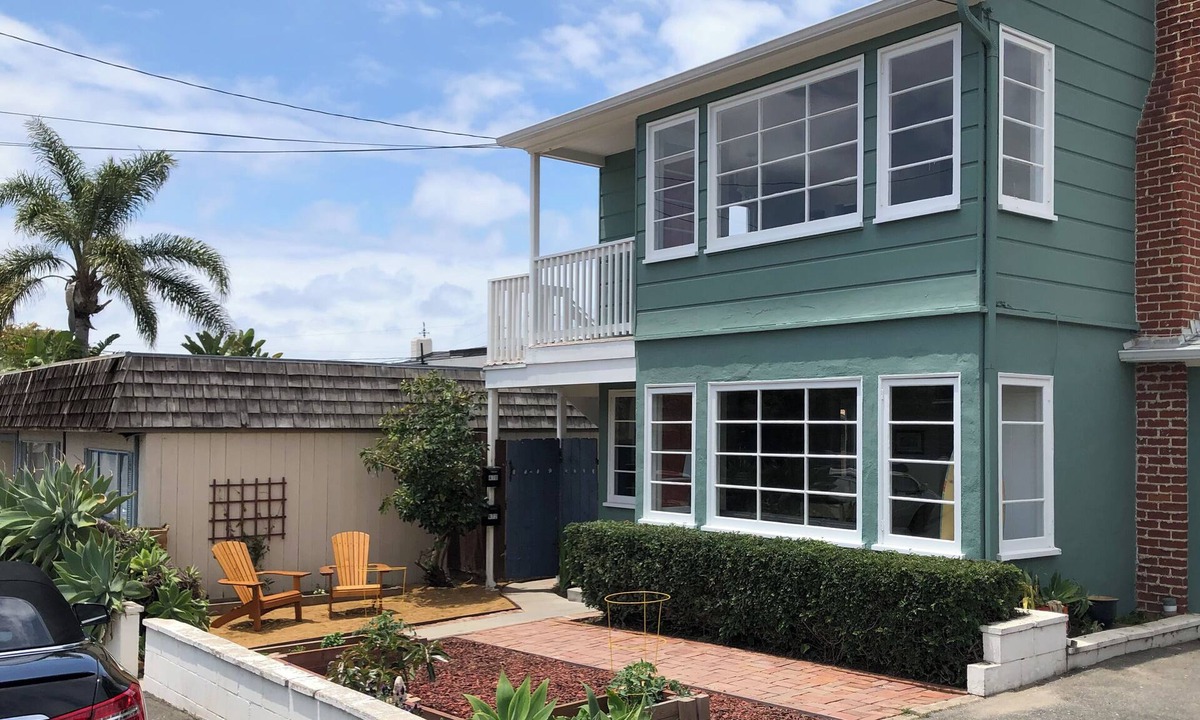Laguna Beach Apartment | 1 bedroom apartment, in village, walk to beach, with views and private deck!