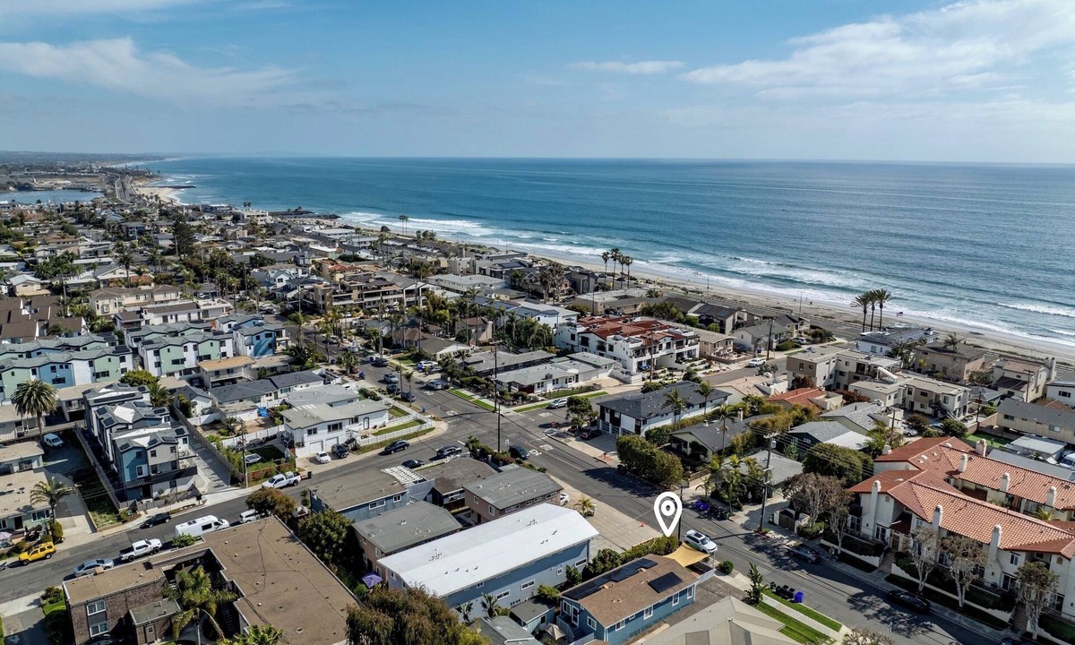 Carlsbad House | 1 Block From Ocean! Cozy Family Beach Retreat