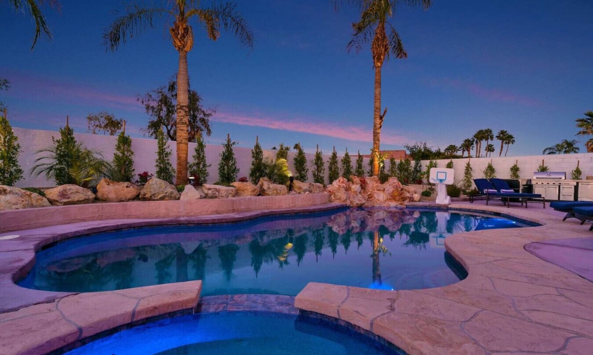 La Quinta House | 10 Bd/walk 2 shuttle 4 Stagecoach/Ask-Deals/Games