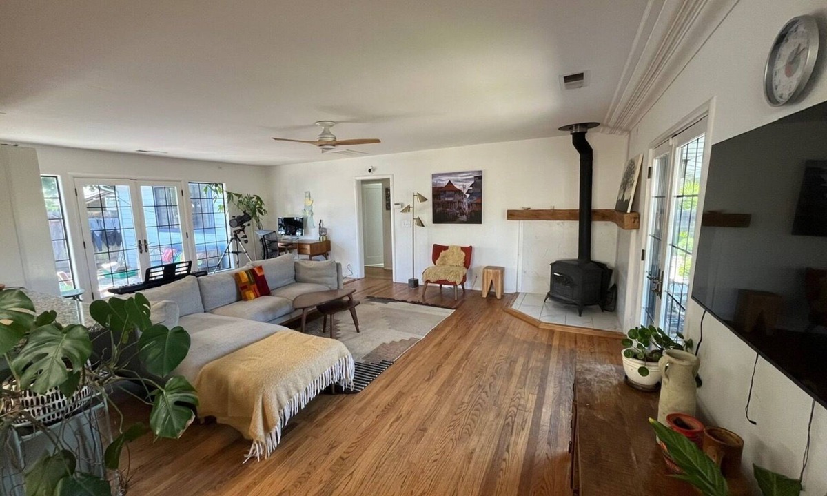 Eastside Santa Cruz House | 2-bedroom house in Santa Cruz near the beach