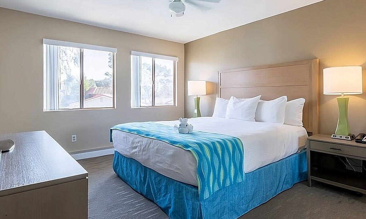 Indio Hotel | 2 Bedroom Suite | Kitchen | Pool | Near Indio Attractions