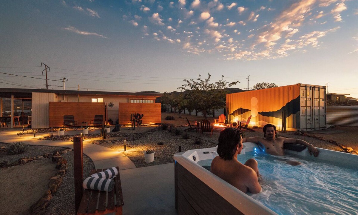 Joshua Tree Cabin | 2BR Desert Cabin | Hot Tub | Near Park + Town