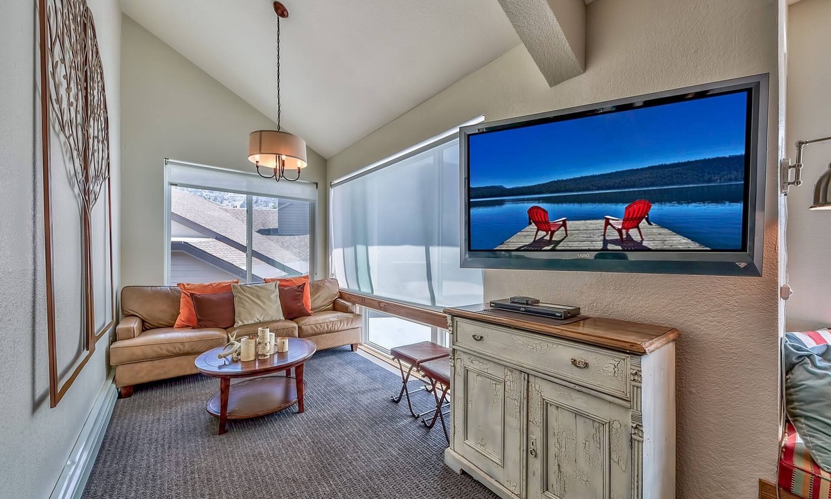 Kirkwood Condo | 2Br+ loft Centrally Located Kirkwood Condo – Great Value
