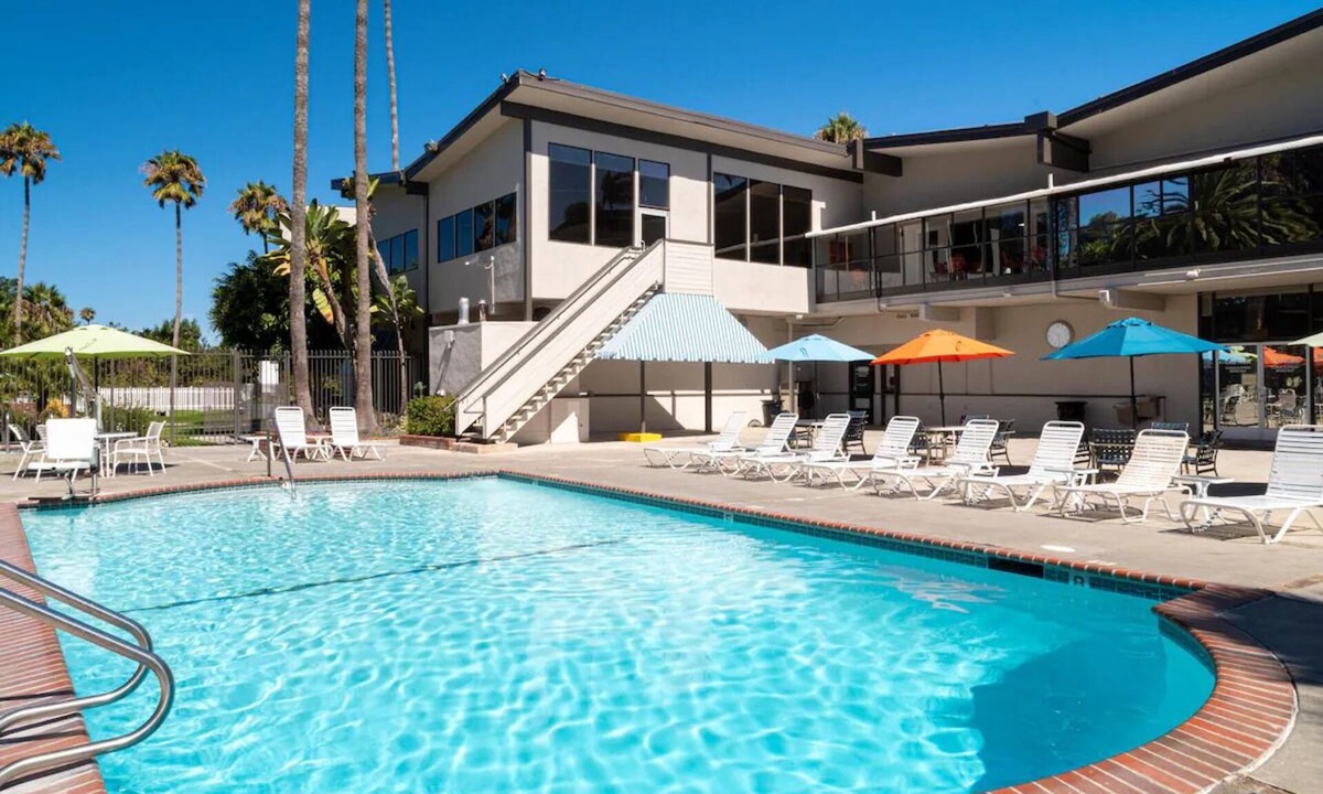 San Clemente Hotel | 3 Units | Kitchenette | Pool | Near Beach & Downtown