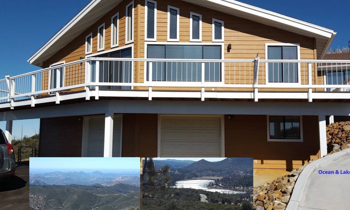 Julian House | "A Living Canvas" A home with views you will not forget!