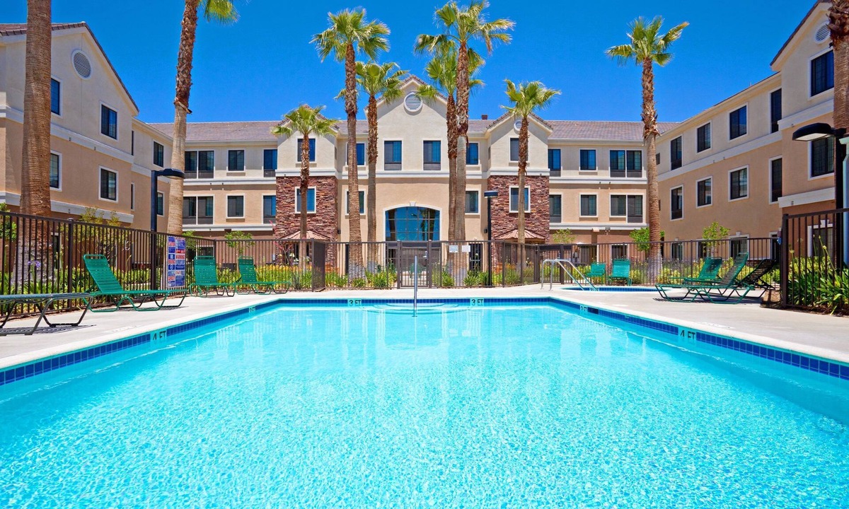 Palmdale Apartment | Accessible 1BR Suite w/Kitchen + Free Breakfast