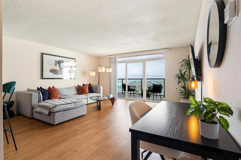Marina del Rey Apartment | Amber Tide - Bright 1BR Marina Gem Ocean View
