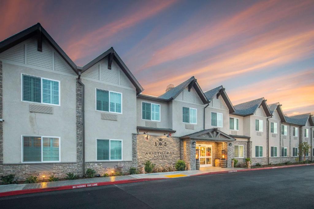 Half Moon Bay Hotel | Aristocrat Hotel, BW Signature Collection
