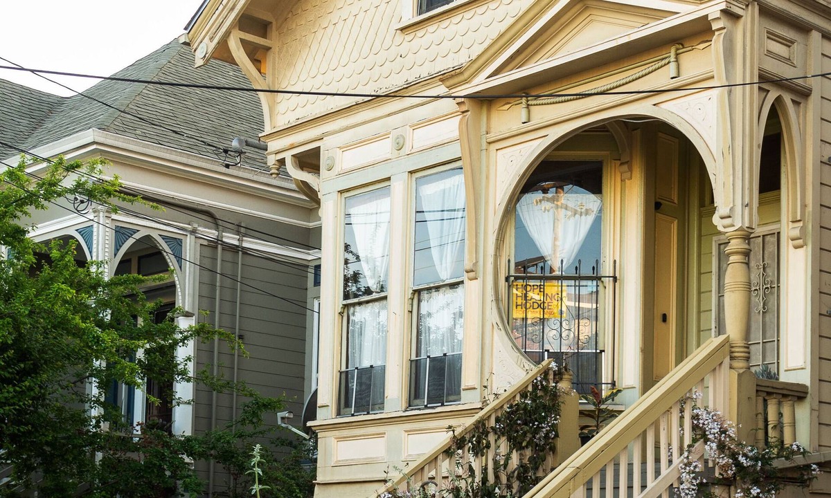 Prescott House | B-Love's Guest House