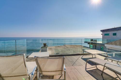 Central Malibu Apartment | Beachfront Malibu Apartment with Ocean-View Balcony