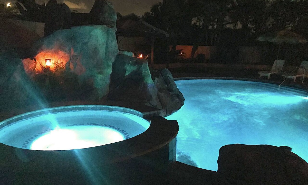 Southwest Anaheim House | Beautiful 5bd 3ba Private Resort Pool and HotTub, Waterslide, CloseTo Disneyland