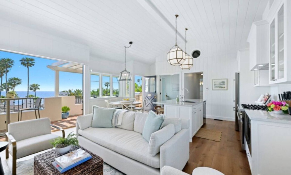 Laguna Beach Cottage | Beautiful Oceanfront Cottage, Perfect Location!