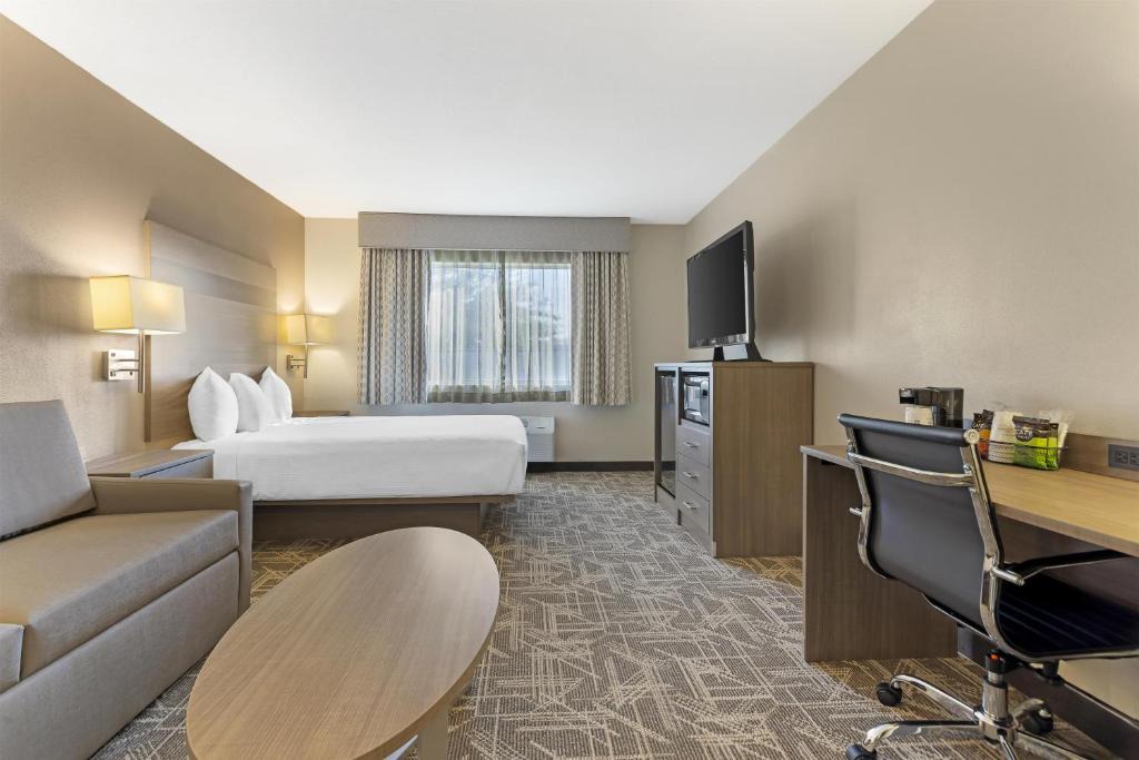 Kettleman City Hotel | Best Western Kettleman City Inn & Suites