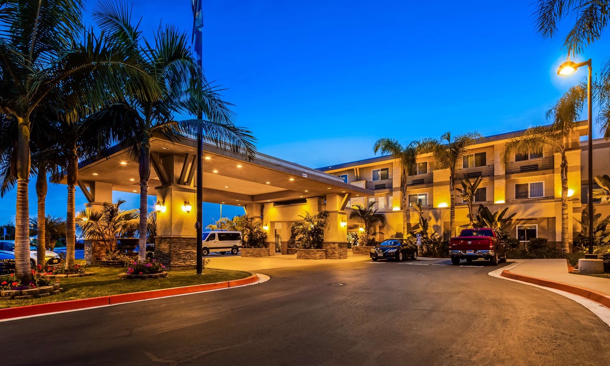 National City Hotel | Best Western Plus Marina Gateway Hotel