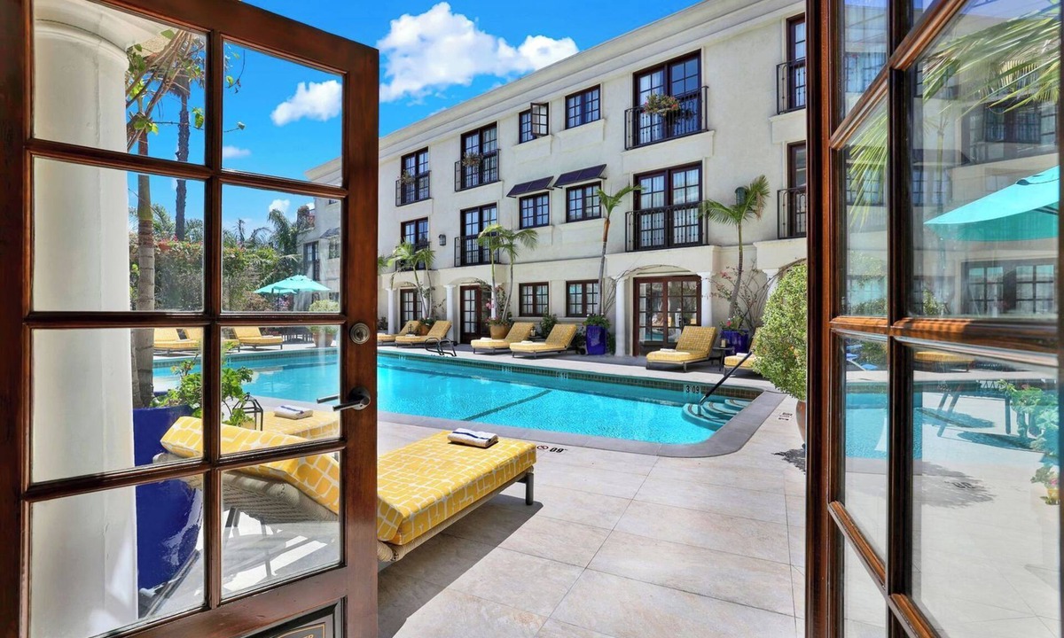 West Hollywood Hotel | Best Western Plus Sunset Plaza Hotel