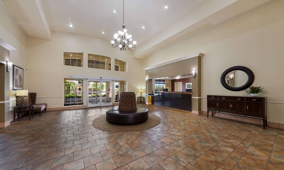 Salinas Hotel | Best Western Salinas Valley Inn & Suites