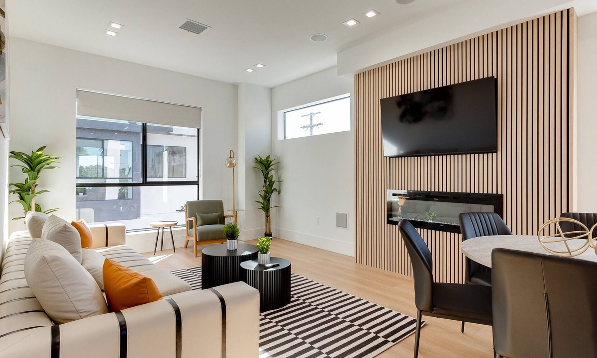 Mid City House | Brand New Modern 4 Bedroom House Pickfair Village