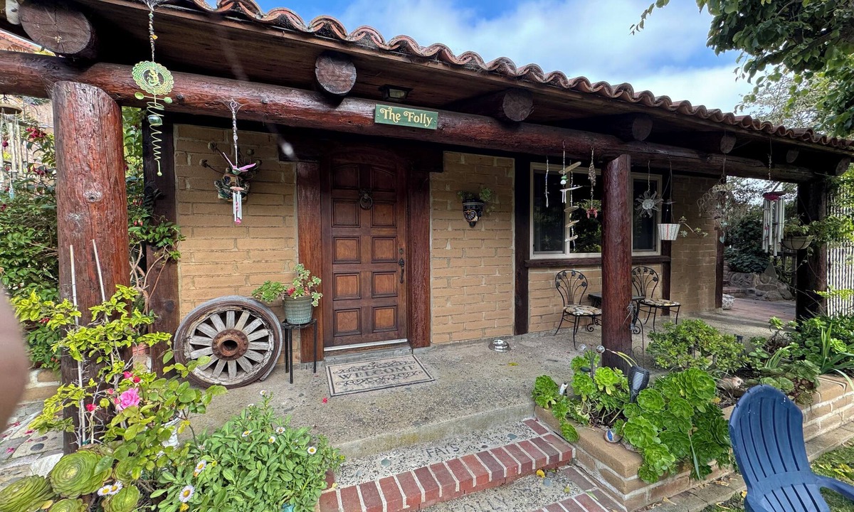 Hatton Fields Cabin | Carmel Cozy Cabin, close to everything Carmel!