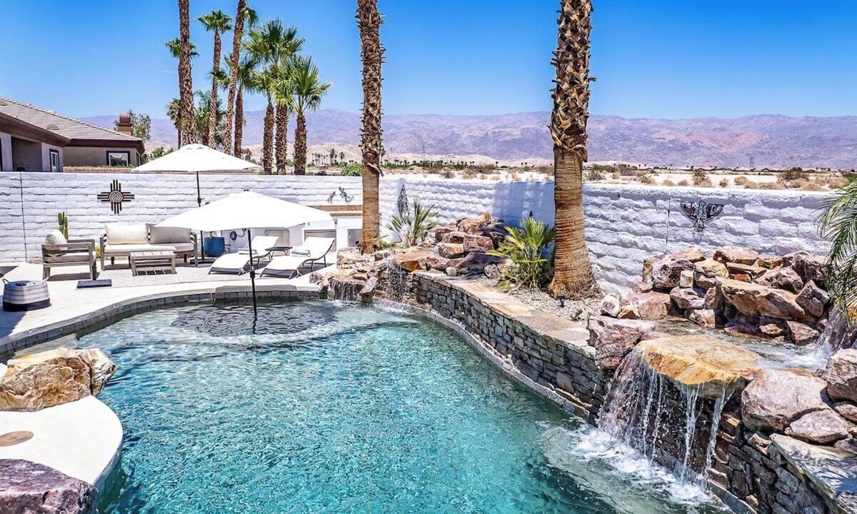 Terra Lago House | Casa Noor: A Modern Luxury Desert Oasis