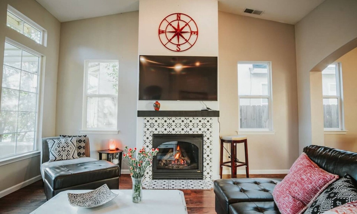 Chico House | Central Coziness - Steps from Chico's Hub