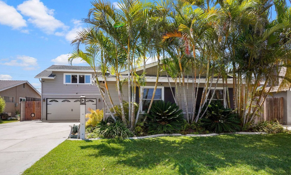 Fountain Valley House | Centrally Located Modern Home Getaway w/ Pool & More