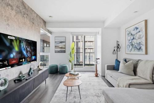 Garden District Apartment | Charming 2BR downtown condo with private patio