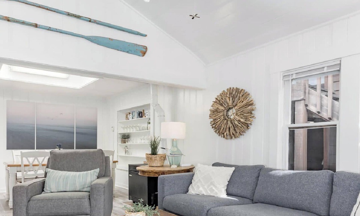 Capitola House | Charming Dog-Friendly Cottage Near Beach
