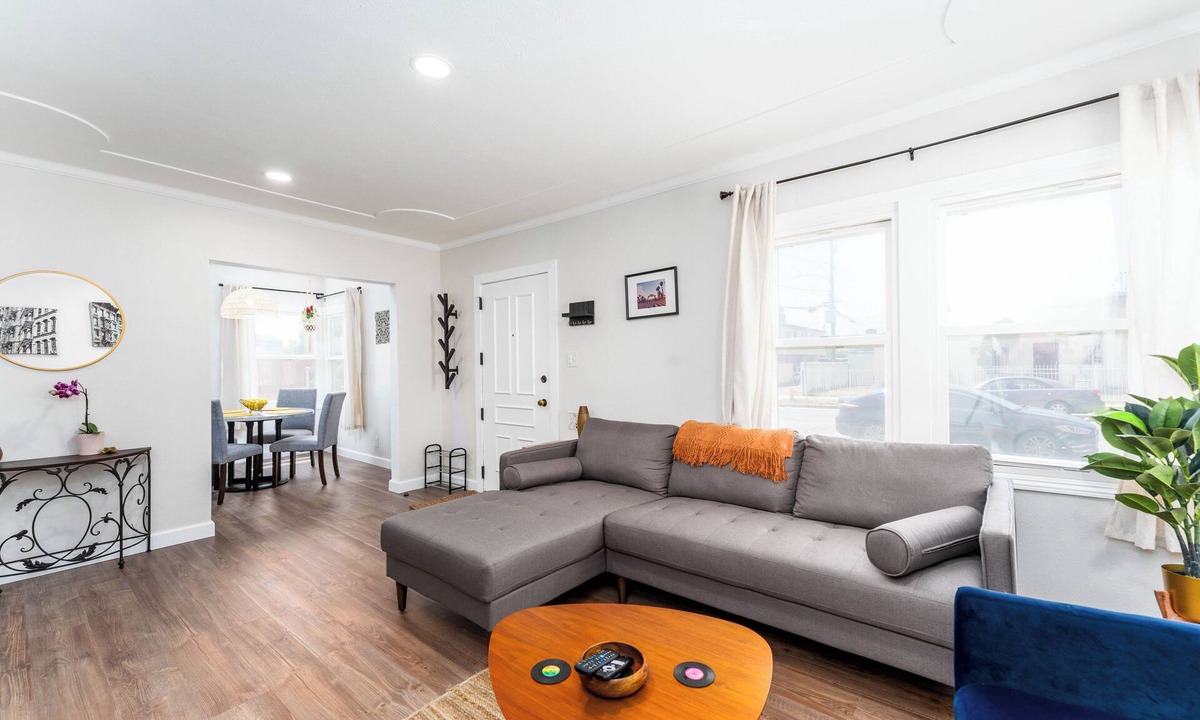 Inglewood House | Chic Bungalow Steps from SoFi, Kia Forum, & LAX