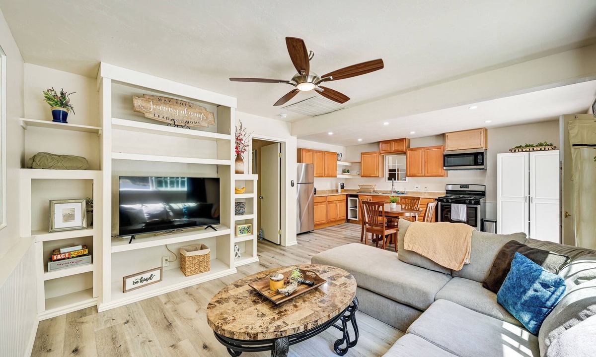 Casa de Oro-Mount Helix Cottage | Chic La Mesa Cottage w/ Patio, Close to Trails!
