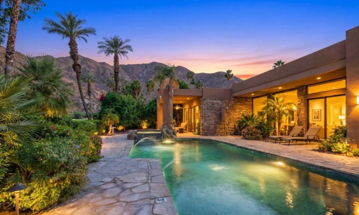 Indian Wells House | Coachella/Stagecoach/Food/Art Festivals, Golf. Stunning Home-Htd Pool/Surreal Views 31 Nt Min