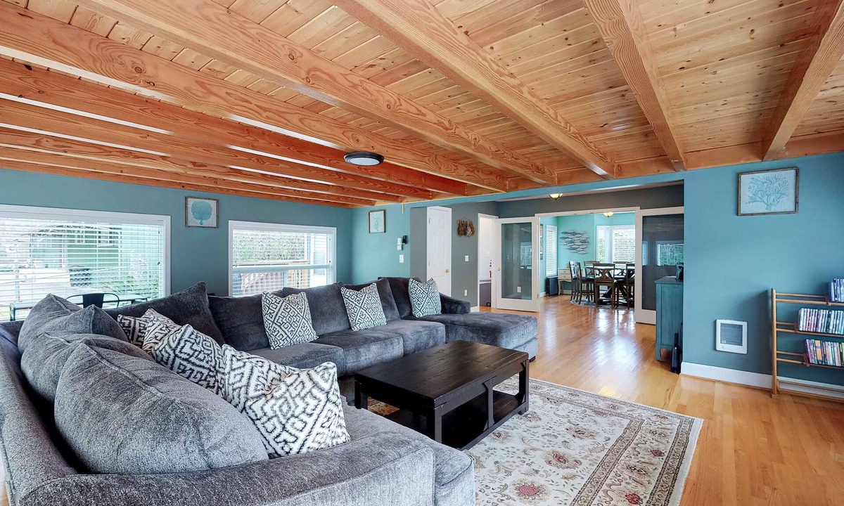 Seaside House | Coastal beach retreat with deck, grill, fireplace, washer&dryer, and free WiFi