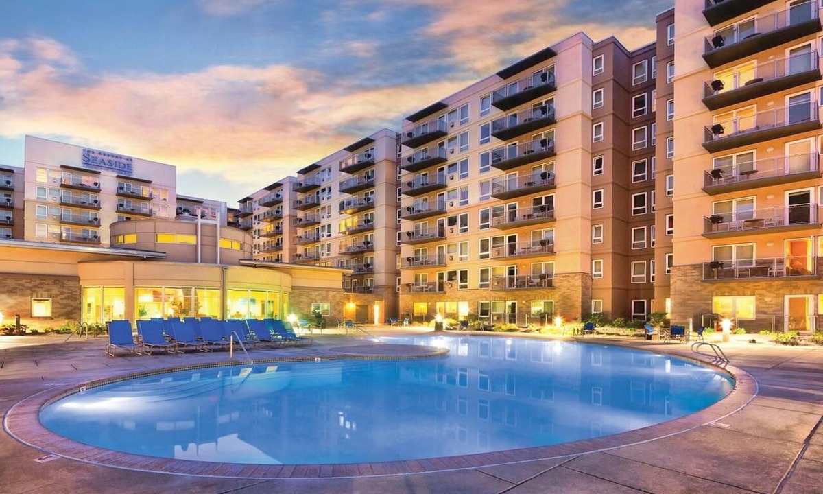 Seaside Gilbert District Resort | Coastal Oregon Escape with Beach Access & Spacious 2BR Family Suite