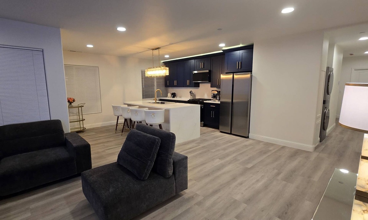 Pacific Grove Condo | Coastal Retreat. Ocean View. Walk to Beach & Dine.