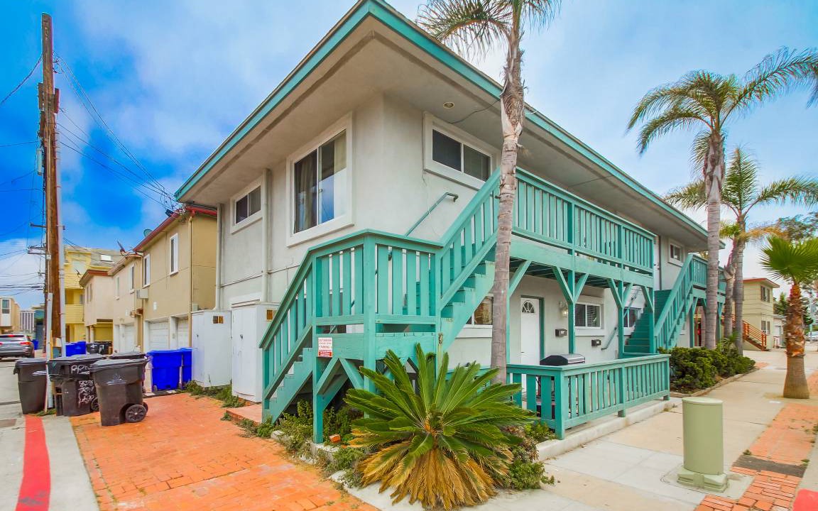 South Mission Beach Apartment | Cohasset Condo 1