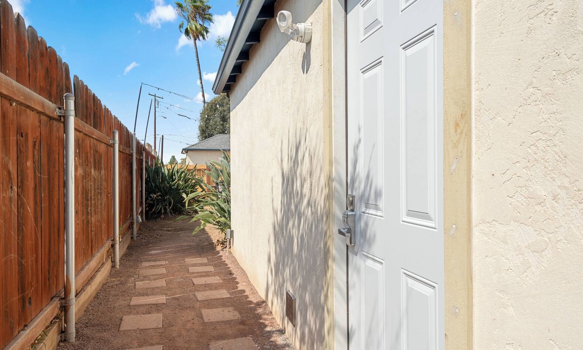 La Mesa House | Comfy Sundance Casa AC Grill Yard Spa
