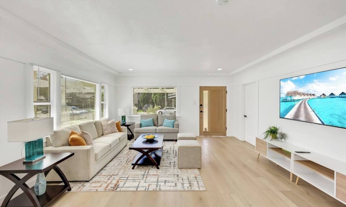 Eastside House | Contemporary Beachside Oasis in Long Beach!