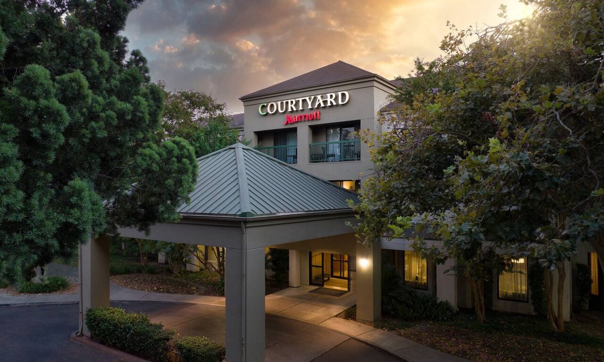 Stockton Hotel | Courtyard by Marriott Stockton