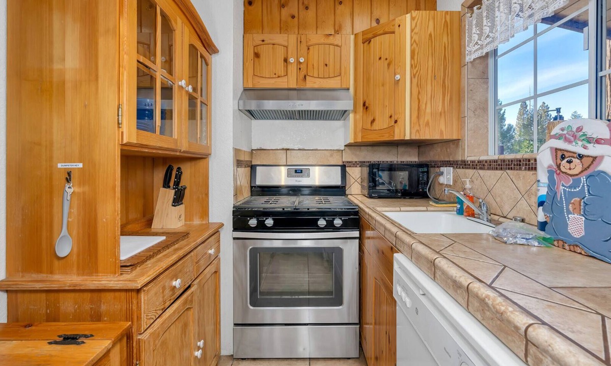 Yosemite West Cabin | Cozy Bear North – Warm and Welcoming 2bd within Yosemite!