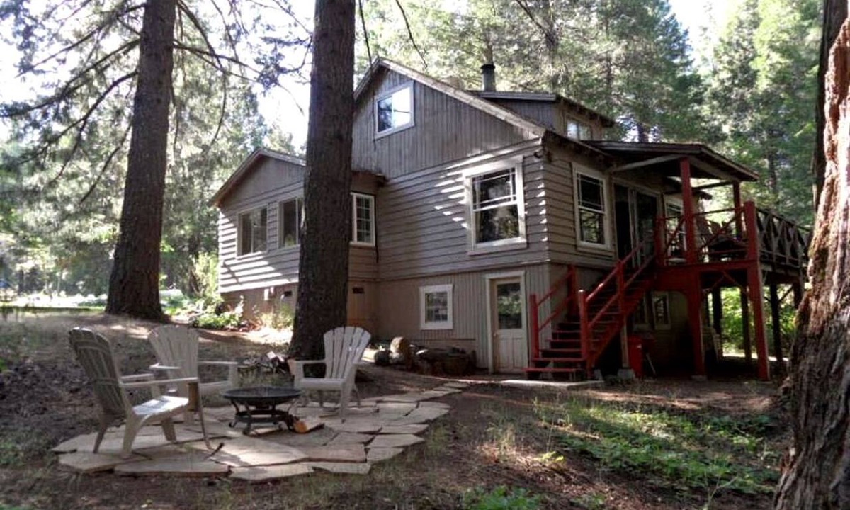 Shingletown Cabin | Cozy Vacation Cottage Rental near Lassen Volcanic National Park, Northern California