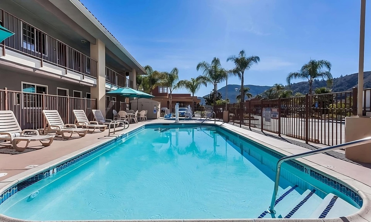 Temecula Hotel | Cozy Wine Country Getaway | Quiet Neighborhood | 3 Units
