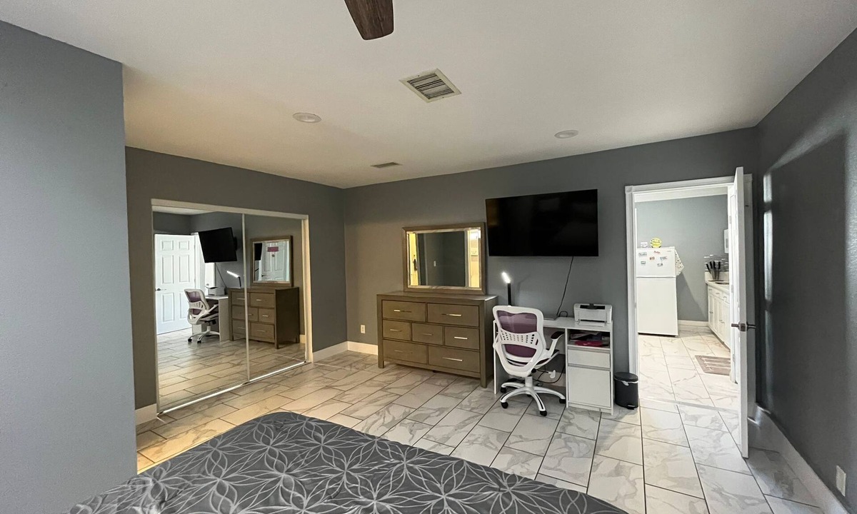 Paradise Apartment | D'Liz Suite