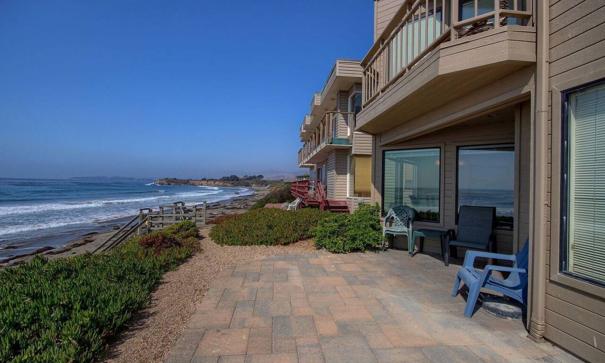 San Simeon Condo | Delightful Beachfront