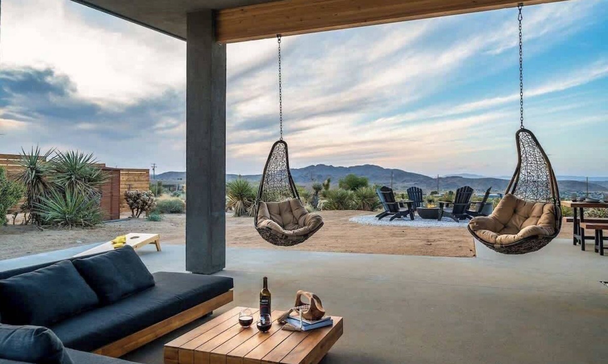 Joshua Tree House | Desert Mantra New Home, Spa, 10 Min to JT Park