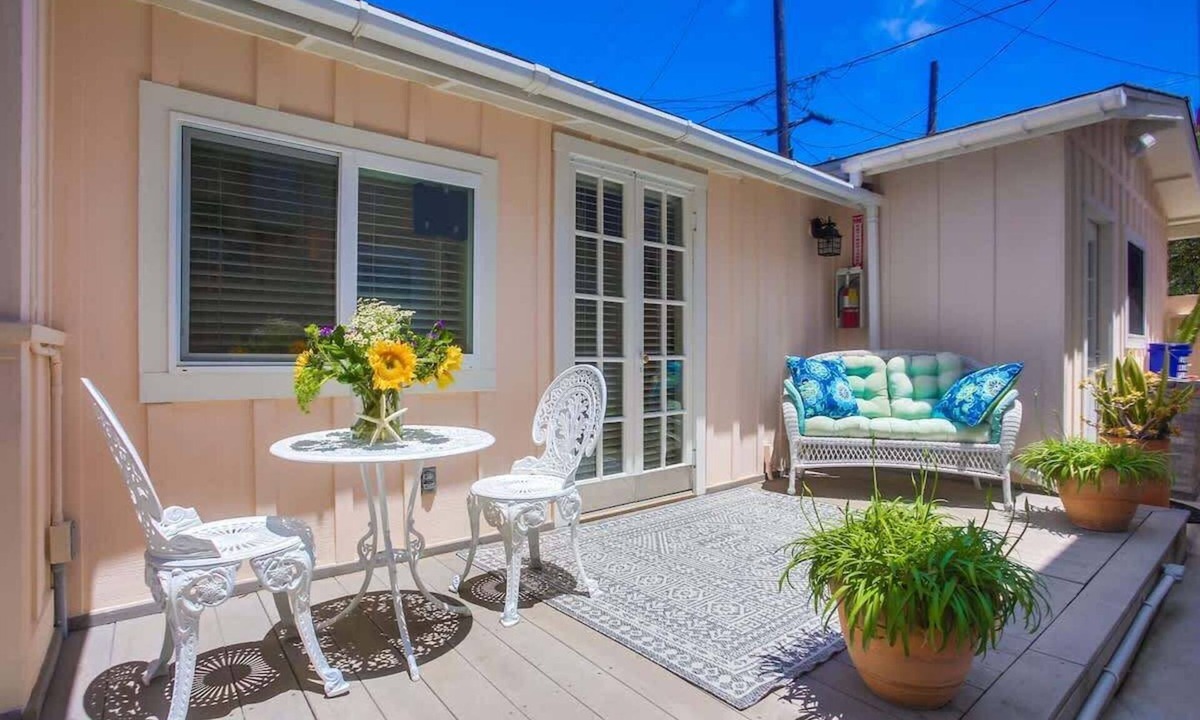 Village of La Jolla Apartment | Diamond in the Village Amazing location