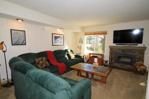 Mammoth Lakes Apartment | Discovery 4 115