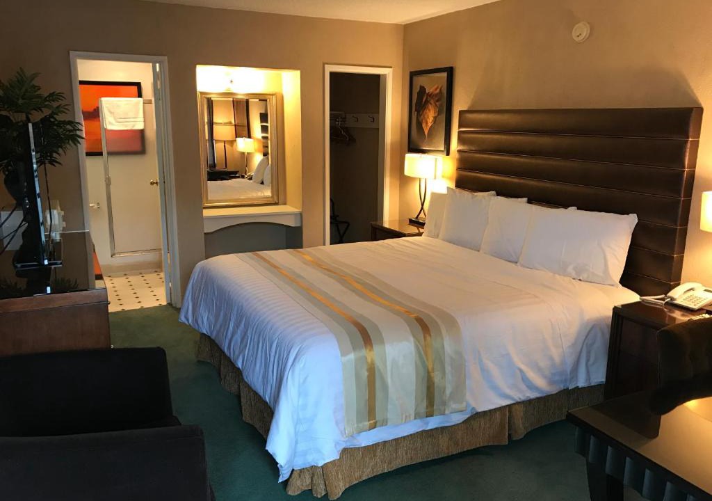 Grants Pass Hotel | Discovery Inn