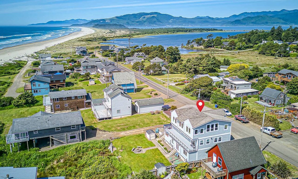 Cape Meares House | Elegant home with sauna private hot tub and ocean views accessible by elevator