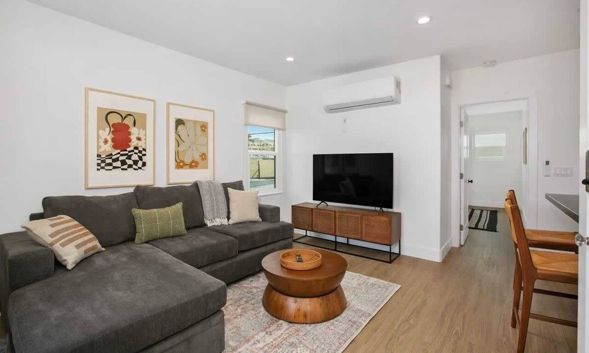 Hillcrest Apartment | Elegant Spanish Style Home in Hillcrest Area