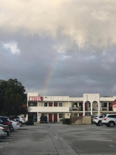 El Monte Hotel | Eunice Plaza Motel
